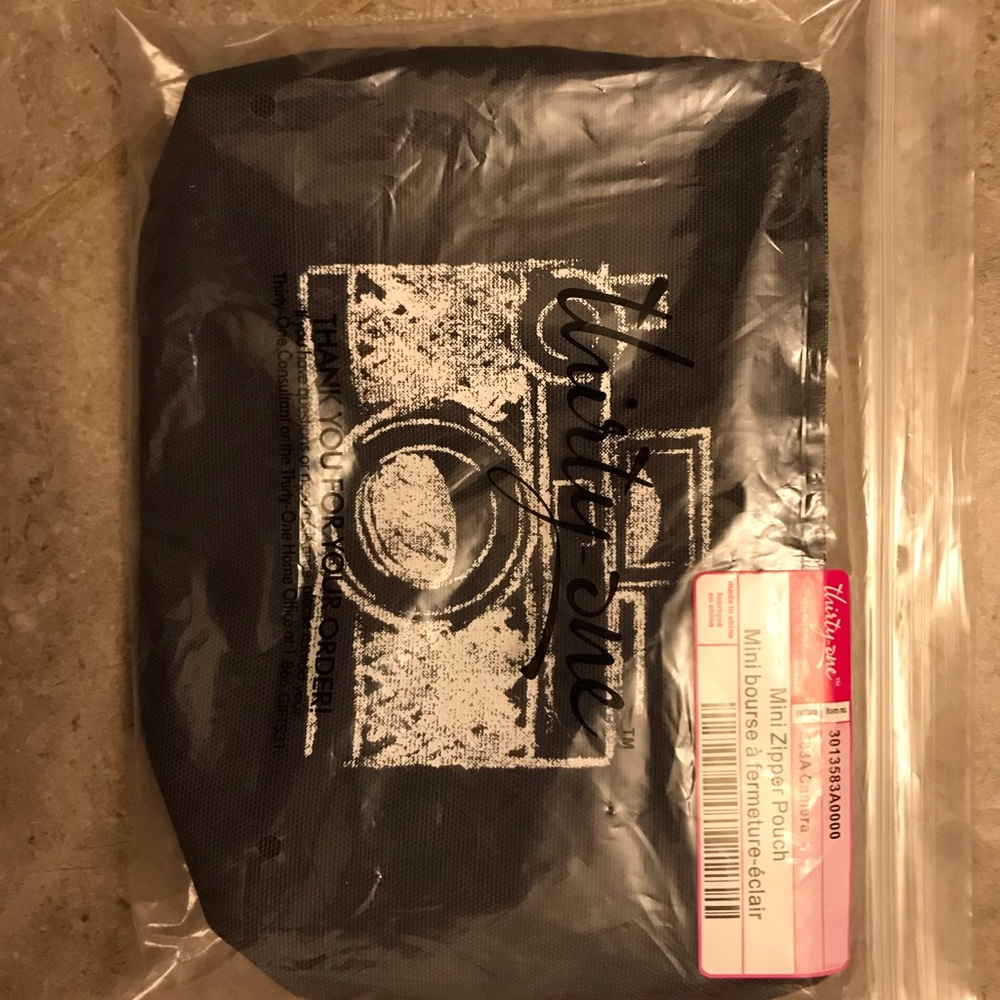 CAMERA 31 mini zipper pouch Thirty One